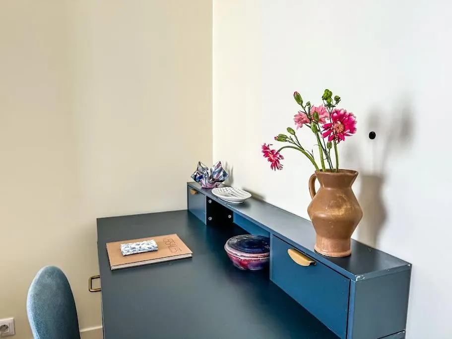 Chic Entre Histoire Et Modernite Apartment Paris